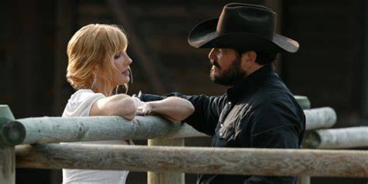 On yellowstone who beat up beth?