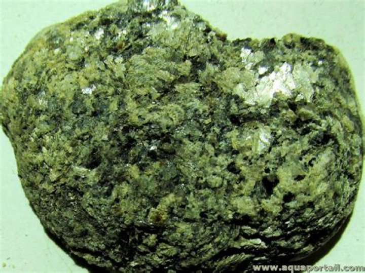 What is meant by clinopyroxene?