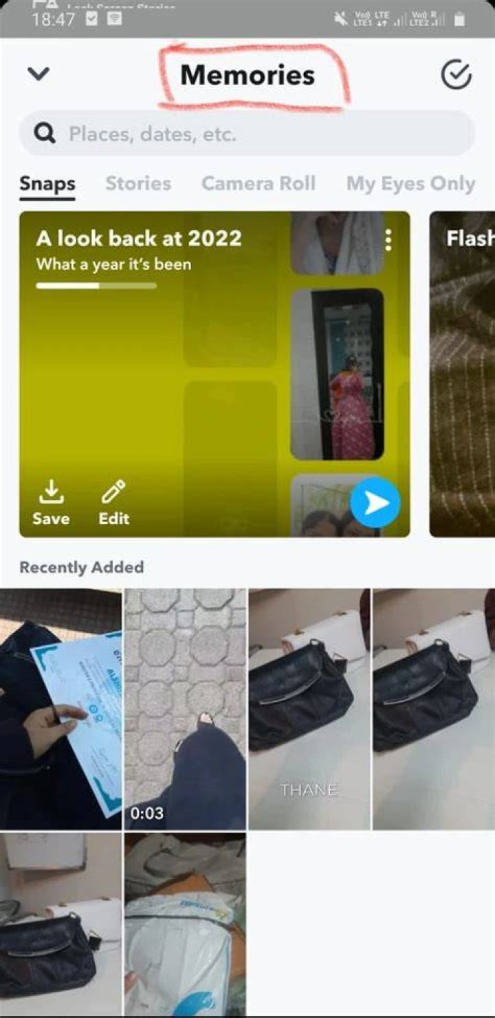 Which snaps are saved in memories?