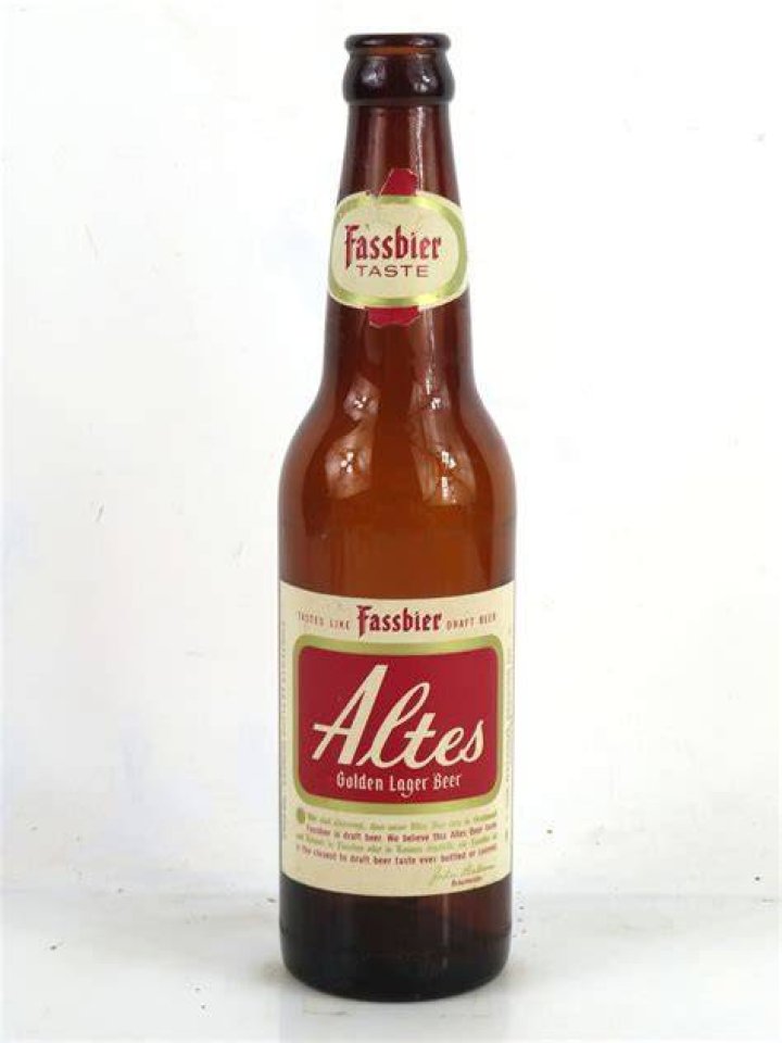 Who makes altes beer?